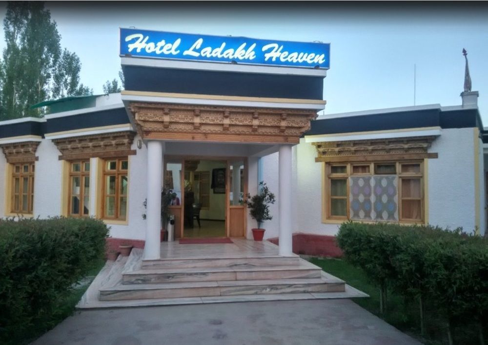 Hotel Holiday Ladakh Лех Екстериор снимка